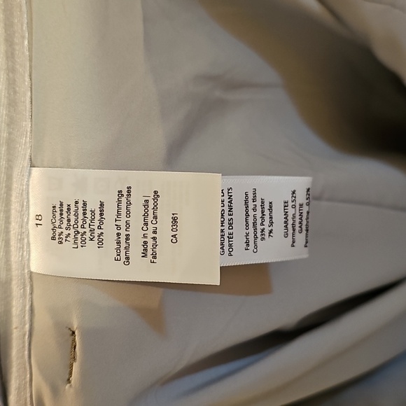 Womens Wind River No Fly Zone 18x32 Green - Picture 7 of 7